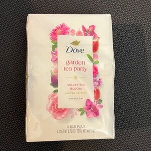 Limited Edition Dove Garden Tea Party Velvet Fig Bloom Beauty Bar